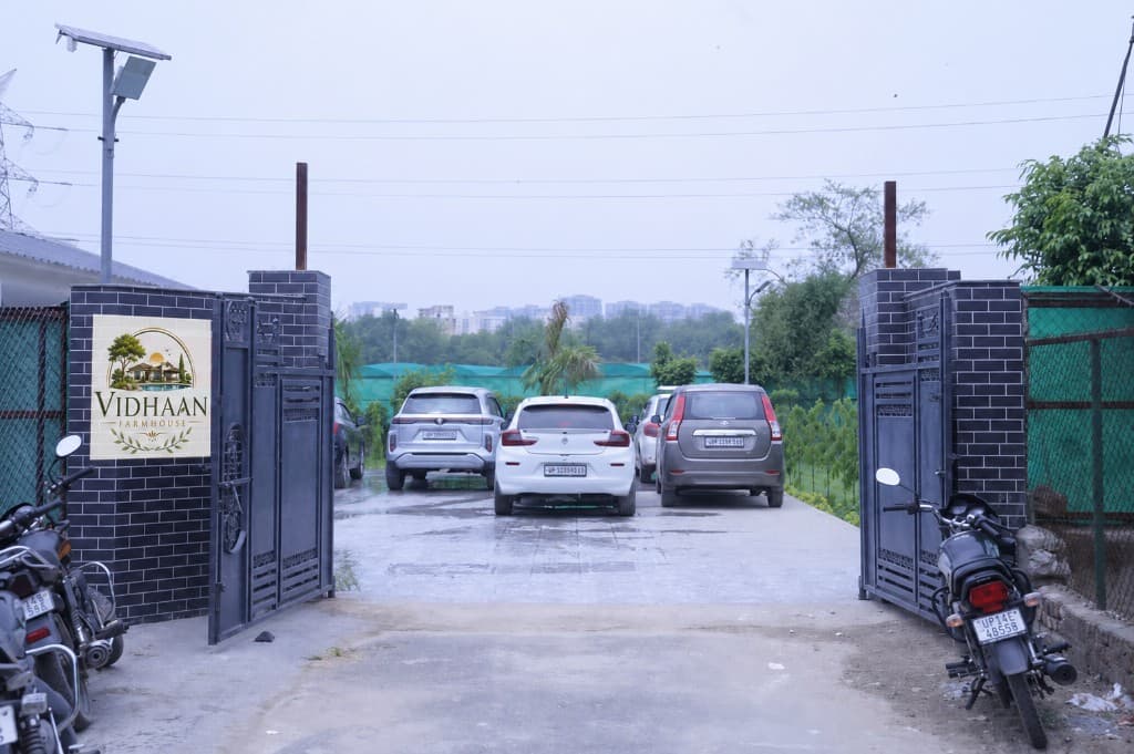 Vidhaan Farm House — view 1